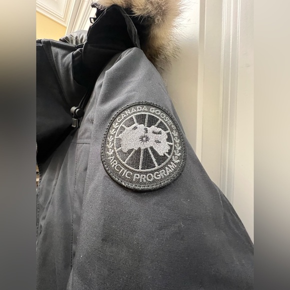 Canada Goose Sherridon Parka Black Label Men’s Small – NEW With Tags – Navy - Picture 3 of 11